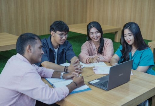 Kuliah Sambil Kerja, Begini Tips Cara Efektif agar Tetap Fokus